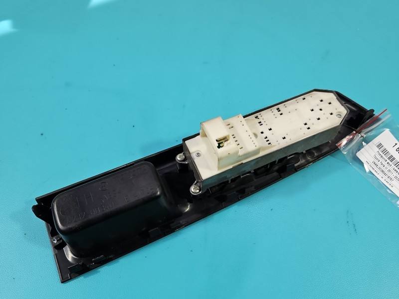 Блок кнопок склопідйомників Toyota Yaris 3 74232-0D340 — фото деталі 4