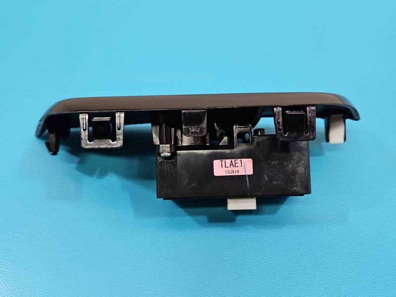 Блок кнопок склопідйомників Honda CR-V 83791-TLA-Q010 — фото деталі 8