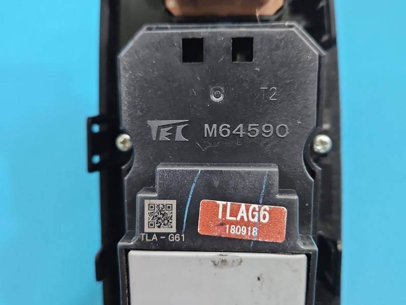 Блок кнопок склопідйомників Honda CR-V M64590 — фото деталі 6