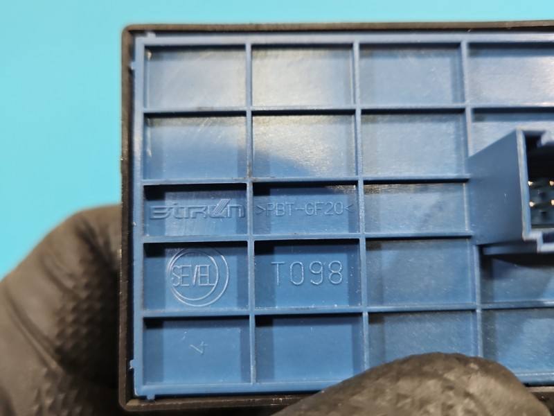 Блок кнопок склопідйомників Fiat Doblo 735550087 — фото деталі 5