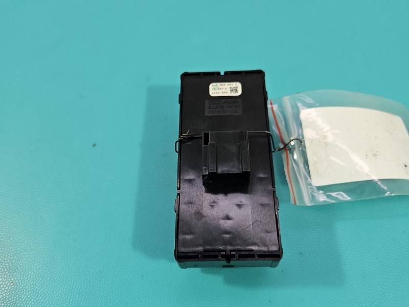 Блок кнопок склопідйомників Audi A4 B9 8W0959851E — фото деталі 4