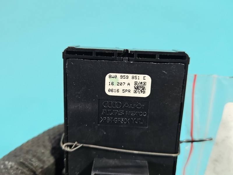 Блок кнопок склопідйомників Audi A4 B9 8W0959851E — фото деталі 5