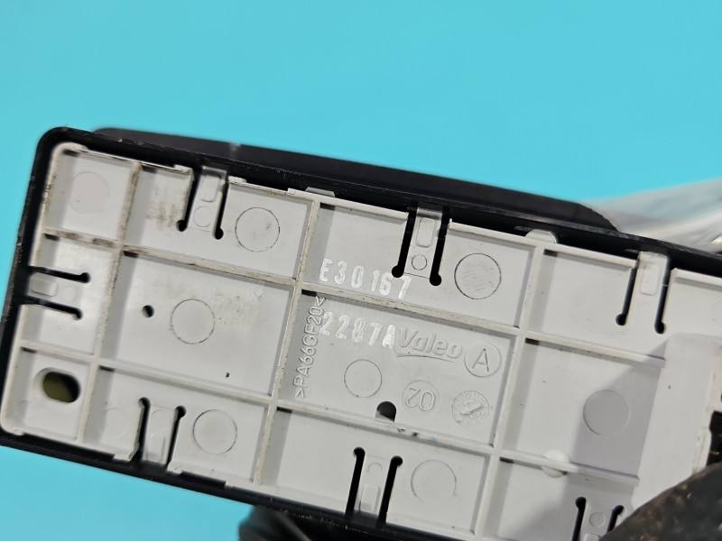 Блок кнопок стеклоподъемников Renault Laguna 809610006R — фото детали 5