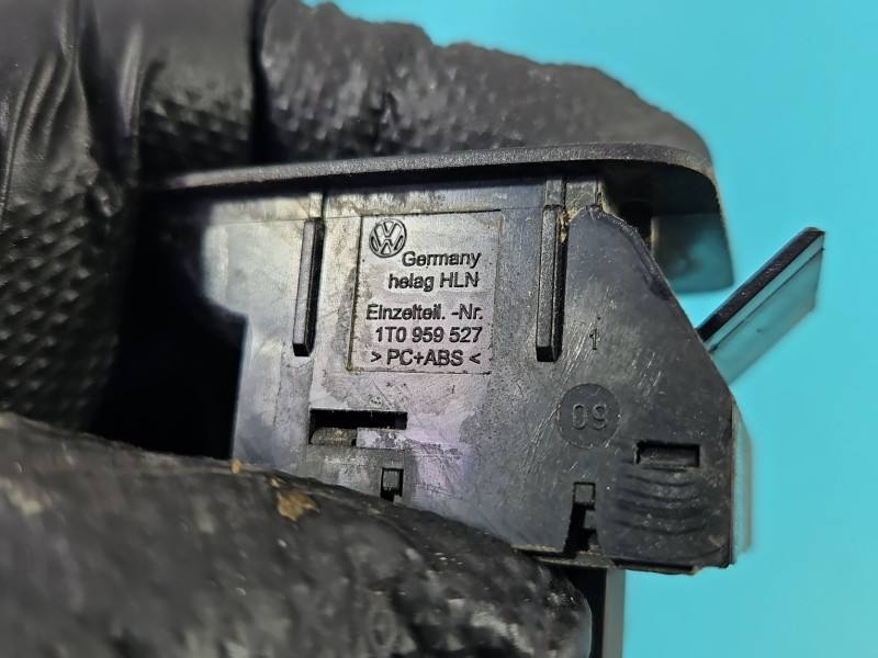Блок кнопок стеклоподъемников Volkswagen Caddy 1T0959527 — фото детали 4