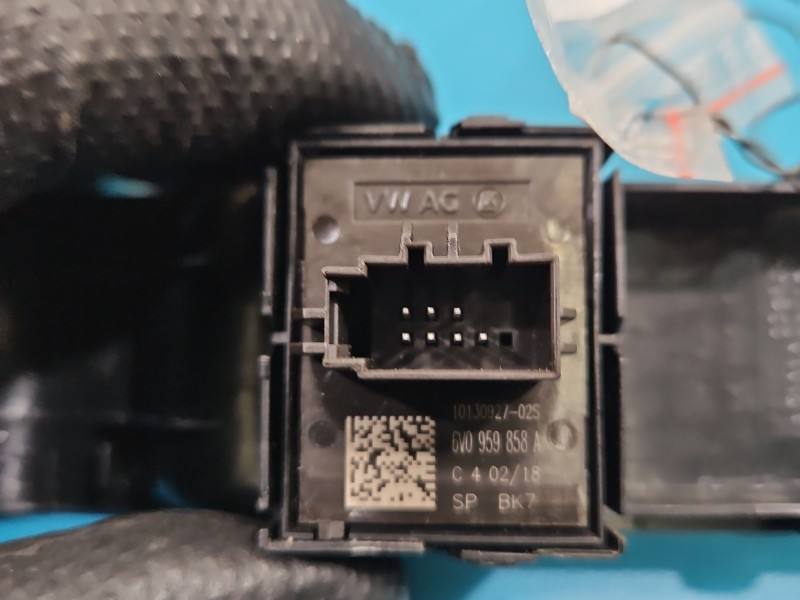 Блок кнопок склопідйомників Skoda Fabia 3 6V0959858A — фото деталі 5