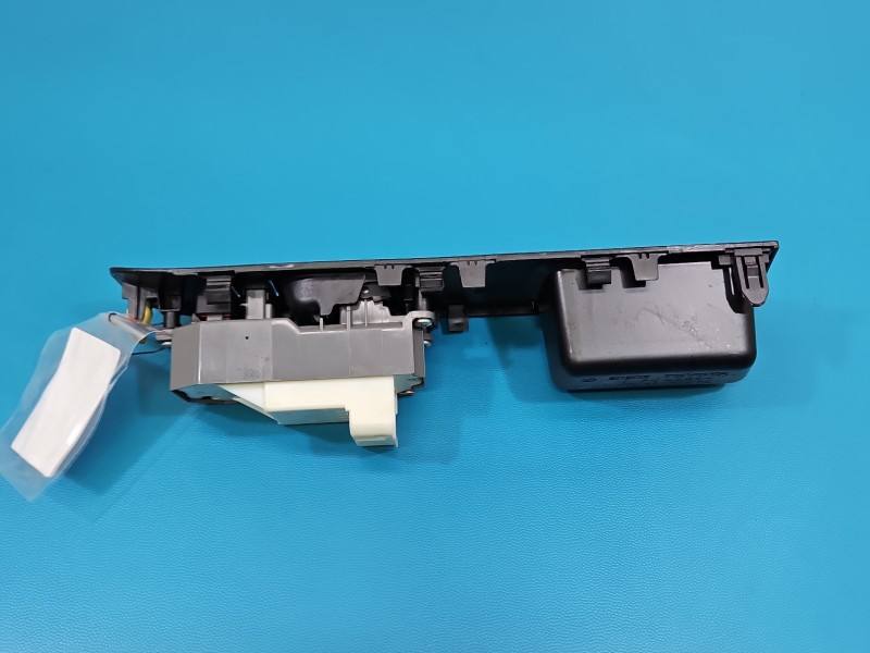 Блок кнопок склопідйомників Toyota Yaris 3 74232-0D670 — фото деталі 3
