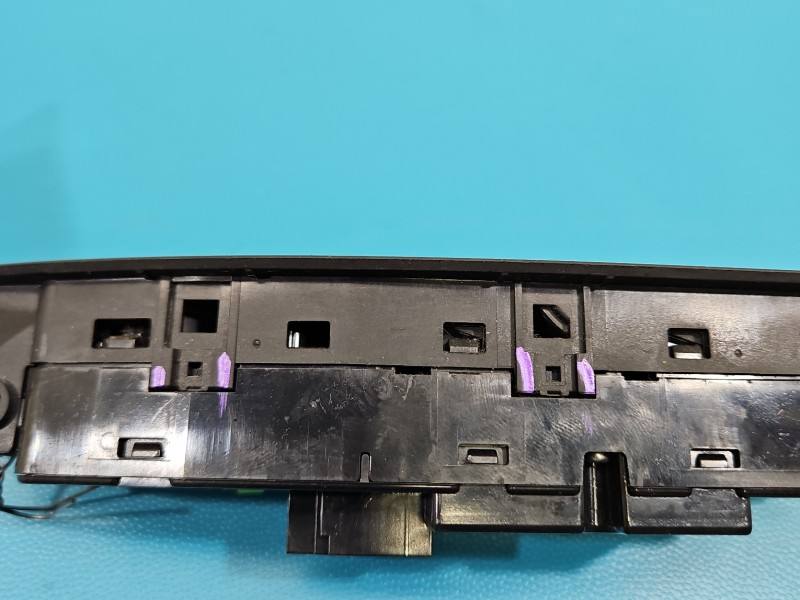 Блок кнопок склопідйомників BMW 7 F01 9163574 — фото деталі 8