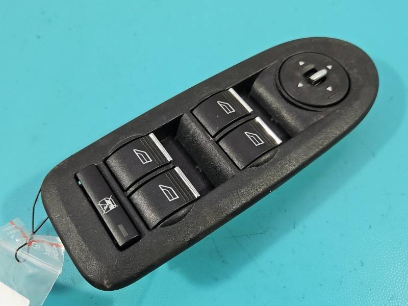 Блок кнопок склопідйомників Ford Kuga 8M5T-14A132-AC