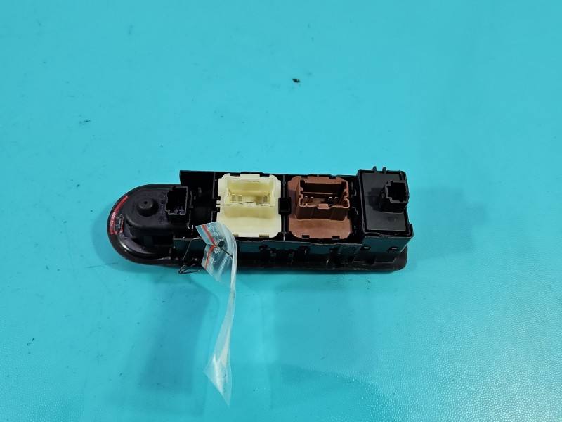 Блок кнопок склопідйомників Renault Captur 254113300R — фото деталі 3
