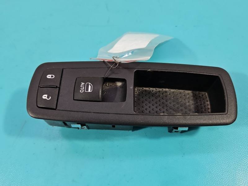 Блок кнопок склопідйомників Jeep Grand Cherokee 68290692AB — фото деталі 3