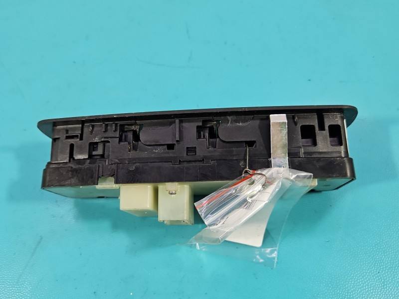 Блок кнопок склопідйомників Jeep Grand Cherokee 68289803AB — фото деталі 6