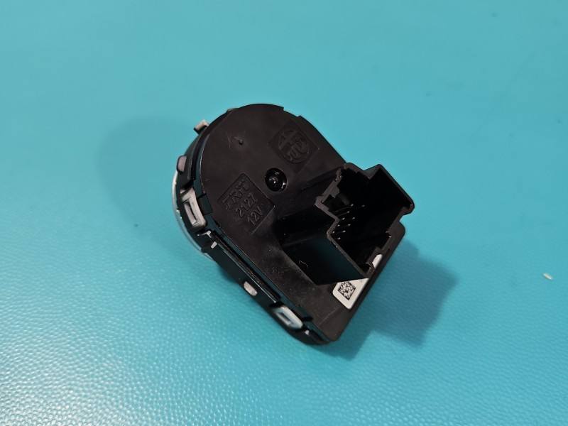 Блок кнопок склопідйомників Alfa romeo Stelvio 01561181990 — фото деталі 5