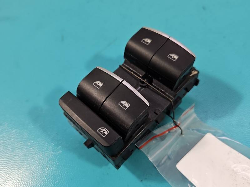 Блок кнопок склопідйомників Alfa romeo Stelvio 01561291690