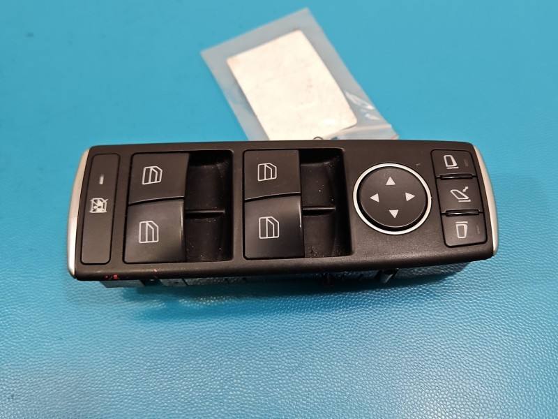 Блок кнопок склопідйомників Mercedes E W212 A2129056100 — фото деталі 2