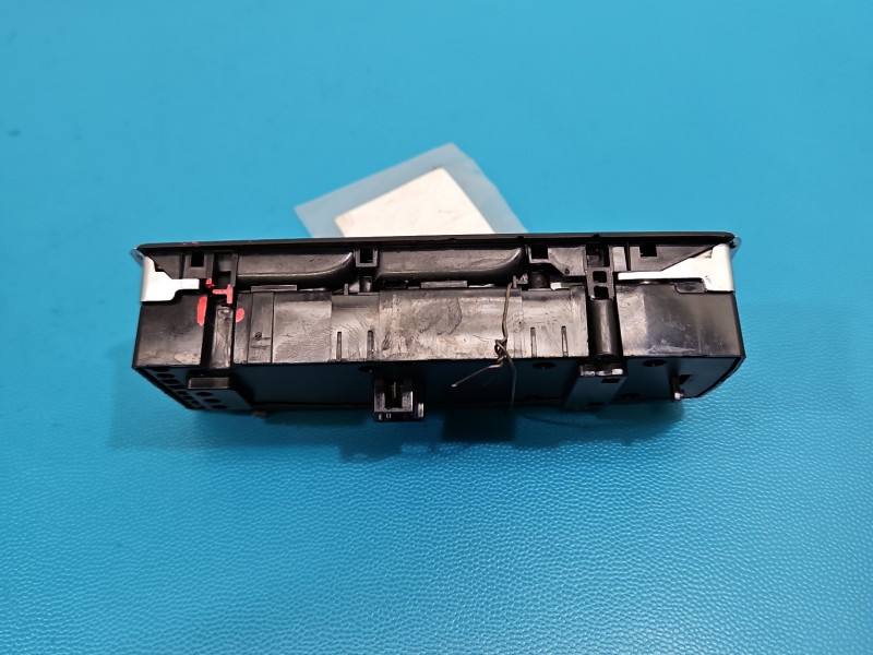 Блок кнопок склопідйомників Mercedes E W212 A2129056100 — фото деталі 3