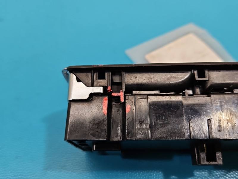 Блок кнопок склопідйомників Mercedes E W212 A2129056100 — фото деталі 4