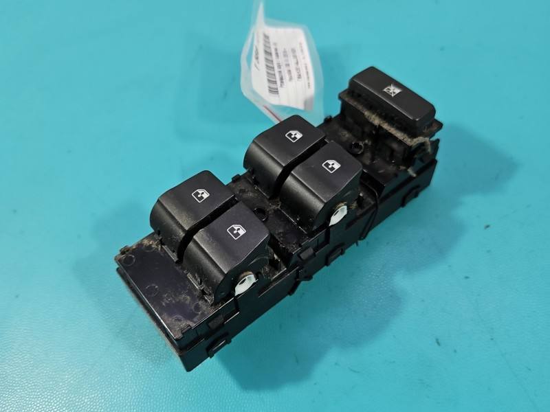 Блок кнопок склопідйомників Hyundai I30 93571-G3030
