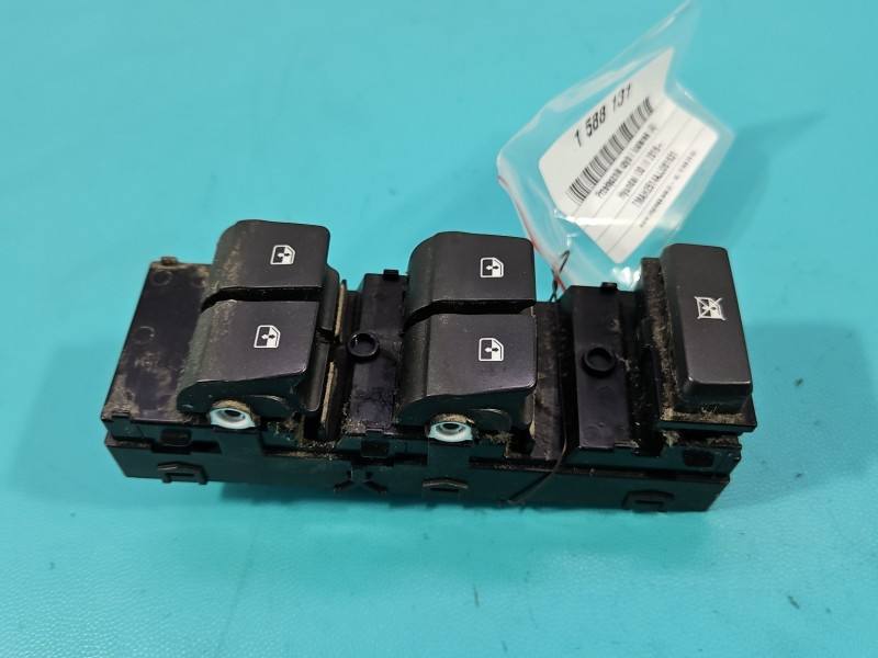 Блок кнопок склопідйомників Hyundai I30 93571-G3030 — фото деталі 2