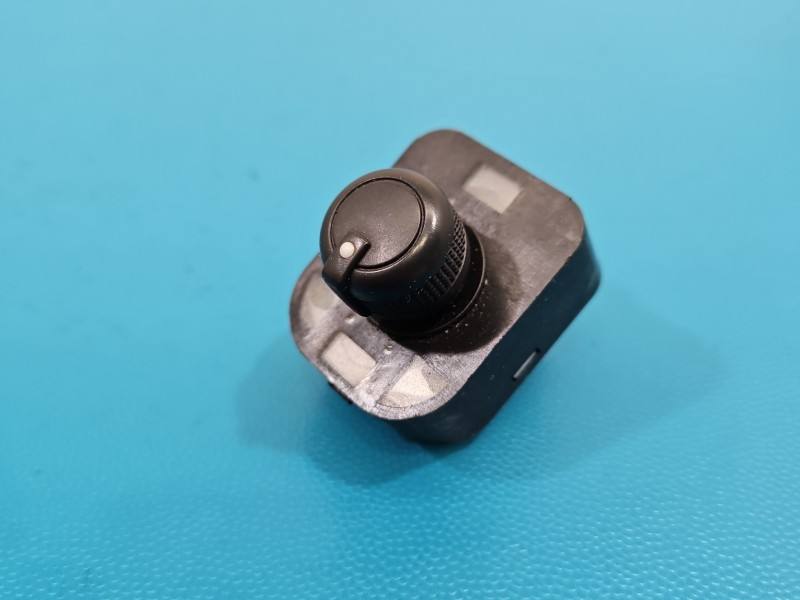 Блок кнопок склопідйомників Audi A3 8V 8V0959565A