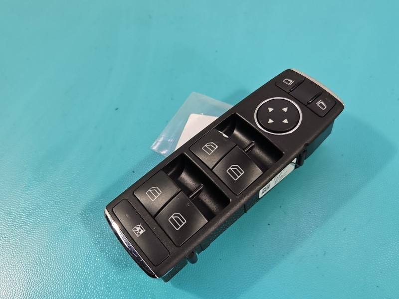 Блок кнопок склопідйомників Mercedes C W204 A2048700151