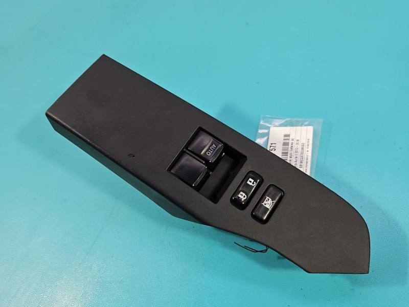 Блок кнопок склопідйомників Toyota Auris 74232-02E10 — фото деталі 2