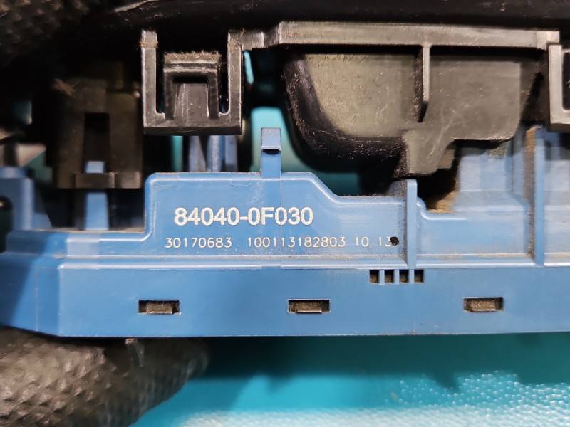 Блок кнопок стеклоподъемников Toyota Verso 84040-0F030 — фото детали 4