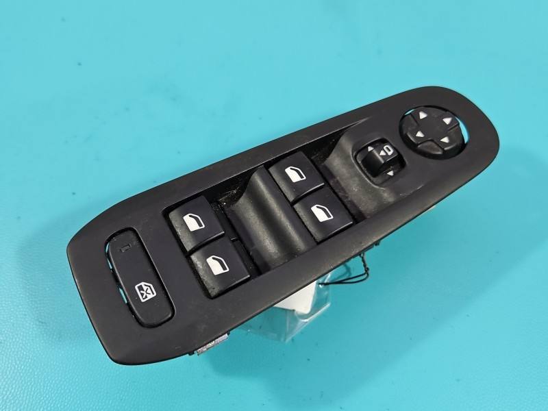 Блок кнопок склопідйомників Peugeot 308 96788264ZD