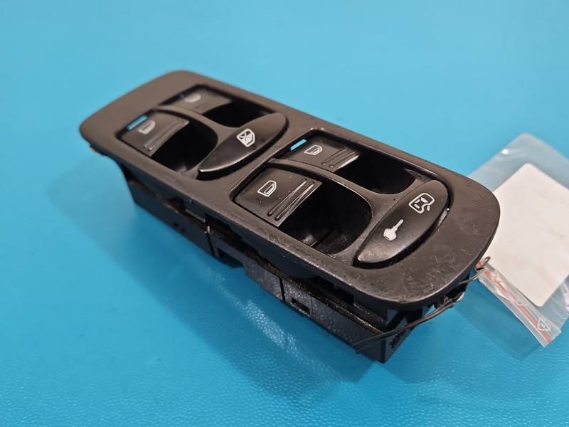 Блок кнопок склопідйомників Porsche Cayenne 7L5959857A