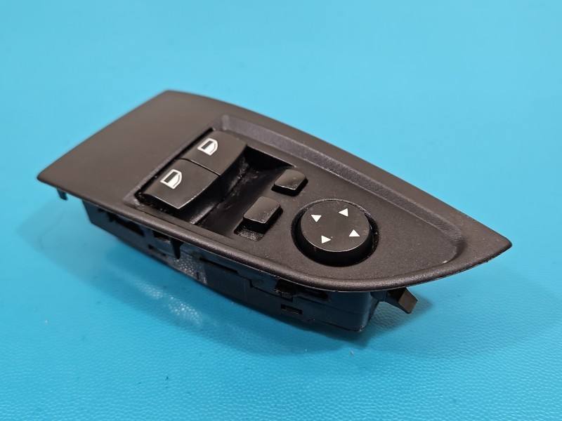 Блок кнопок склопідйомників BMW i3 9226269