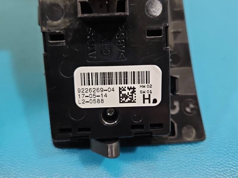 Блок кнопок склопідйомників BMW i3 9226269 — фото деталі 5