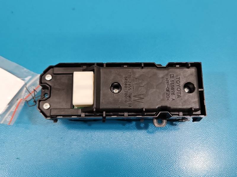 Блок кнопок склопідйомників Lexus NX 84040-78010 — фото деталі 5