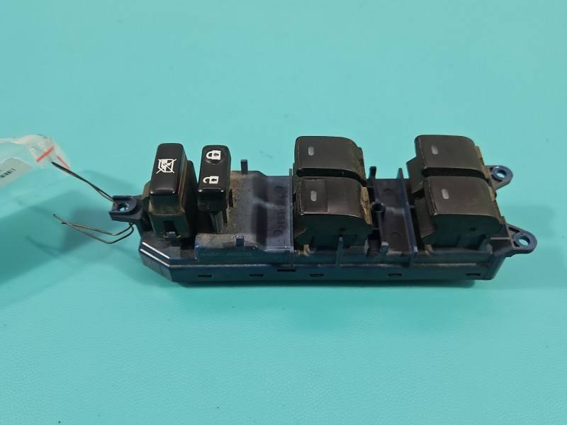 Блок кнопок склопідйомників Toyota Avensis T27 84040-05020 — фото деталі 3