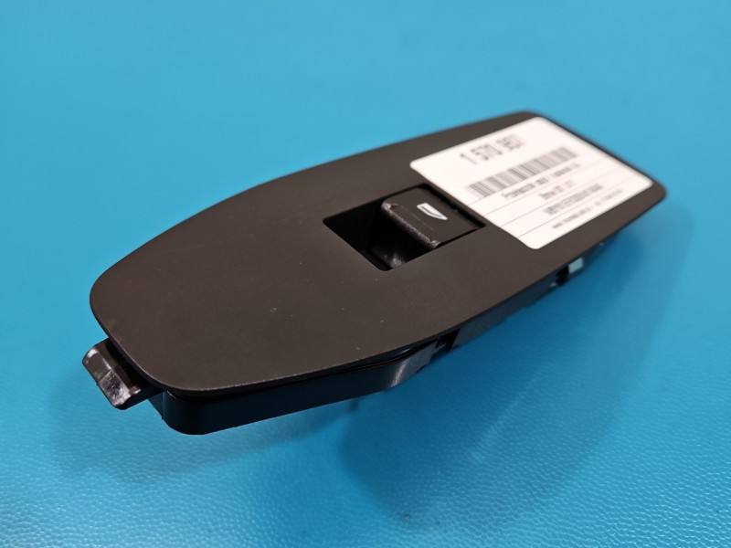 Блок кнопок стеклоподъемников BMW IX1 U11 9423240
