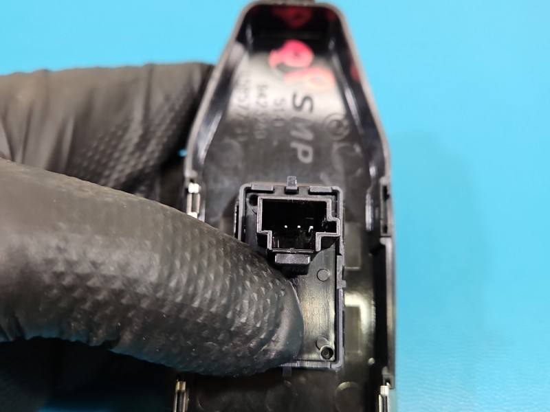 Блок кнопок стеклоподъемников BMW IX1 U11 9423240 — фото детали 6