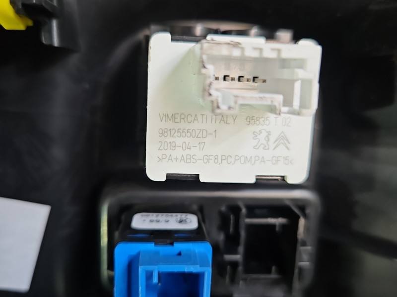 Блок кнопок склопідйомників Citroen C3 9812848877 — фото деталі 5