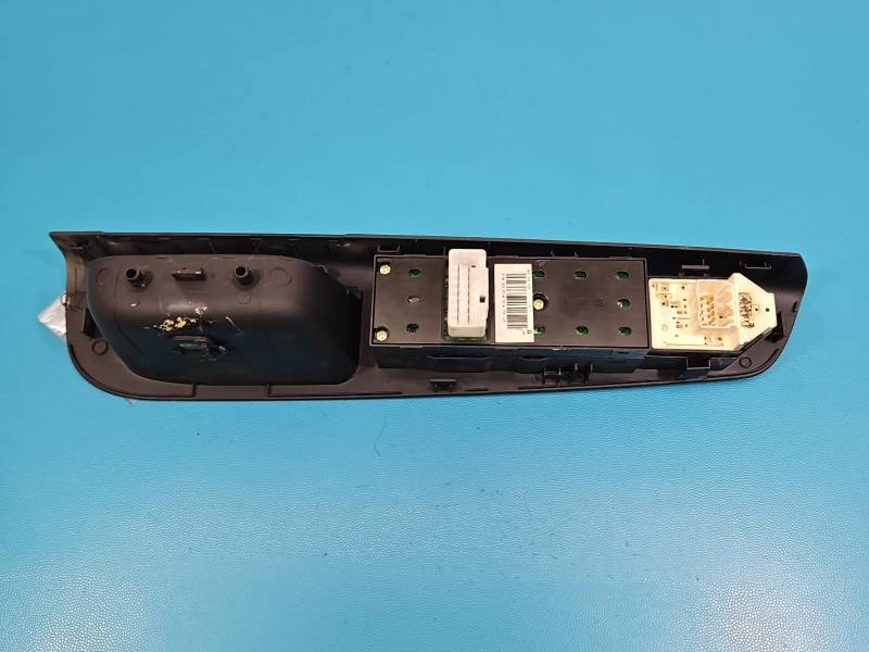 Блок кнопок склопідйомників Kia Ceed 82351-1H020 — фото деталі 4