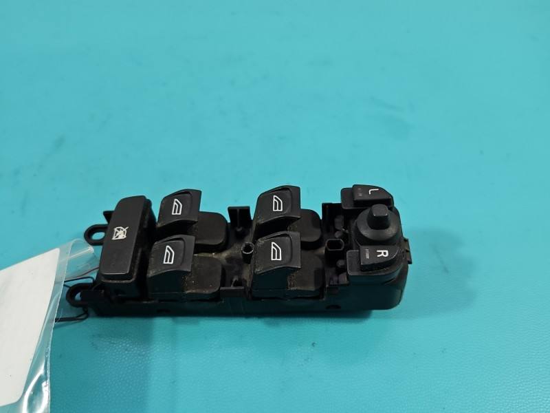 Блок кнопок стеклоподъемников Volvo V70 30773269 — фото детали 2