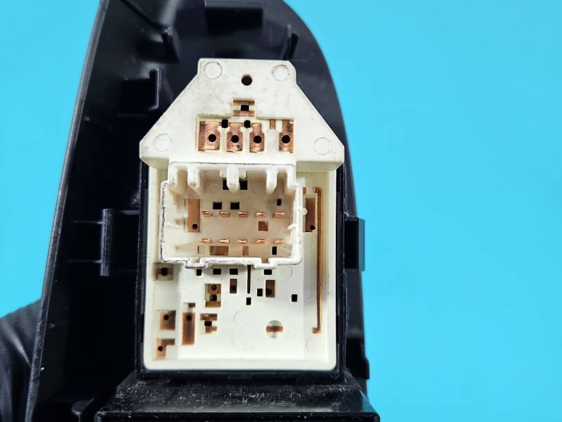 Блок кнопок стеклоподъемников Kia Ceed 803B06402087 — фото детали 4