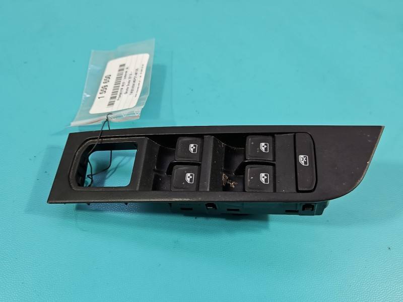 Блок кнопок стеклоподъемников Skoda Scala 5G0959857D — фото детали 2