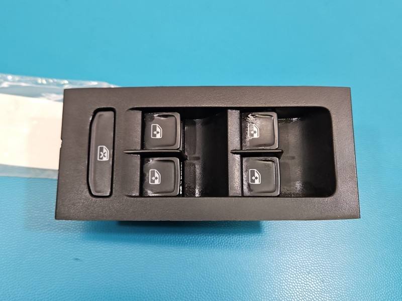 Блок кнопок склопідйомників Skoda Octavia 3 5E0959857A — фото деталі 2