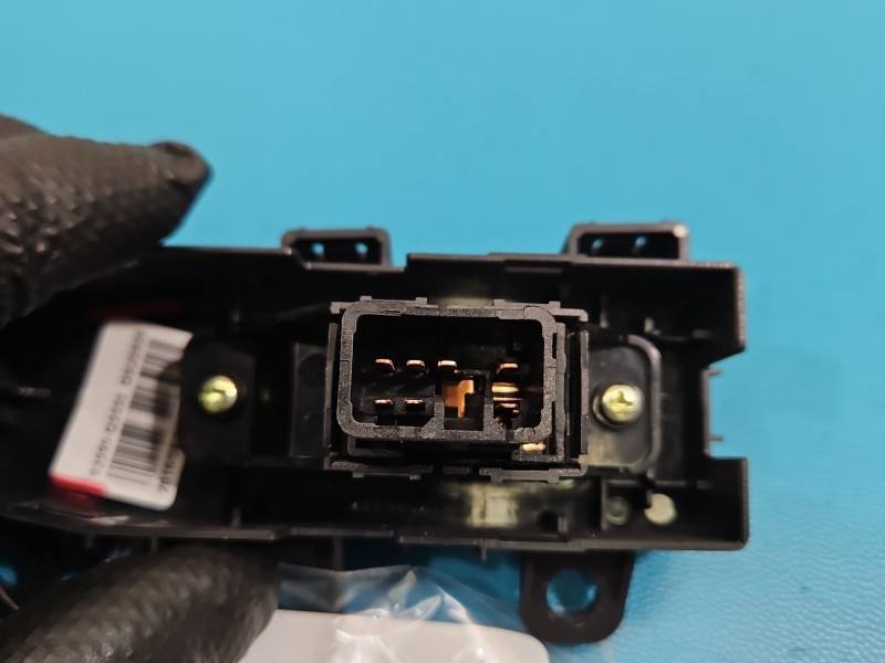 Блок кнопок склопідйомників Kia Niro 93590-G5550 — фото деталі 4