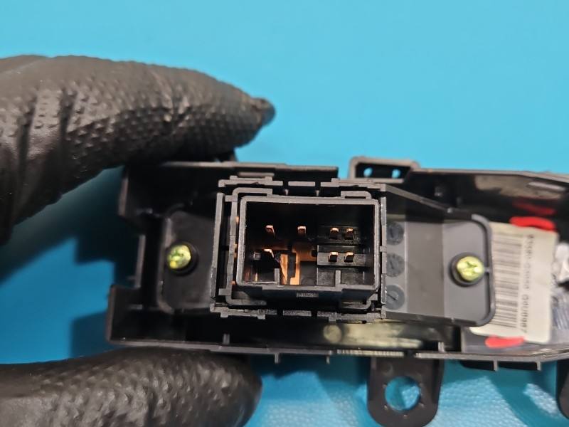 Блок кнопок склопідйомників Kia Niro 93580-F5050 — фото деталі 4