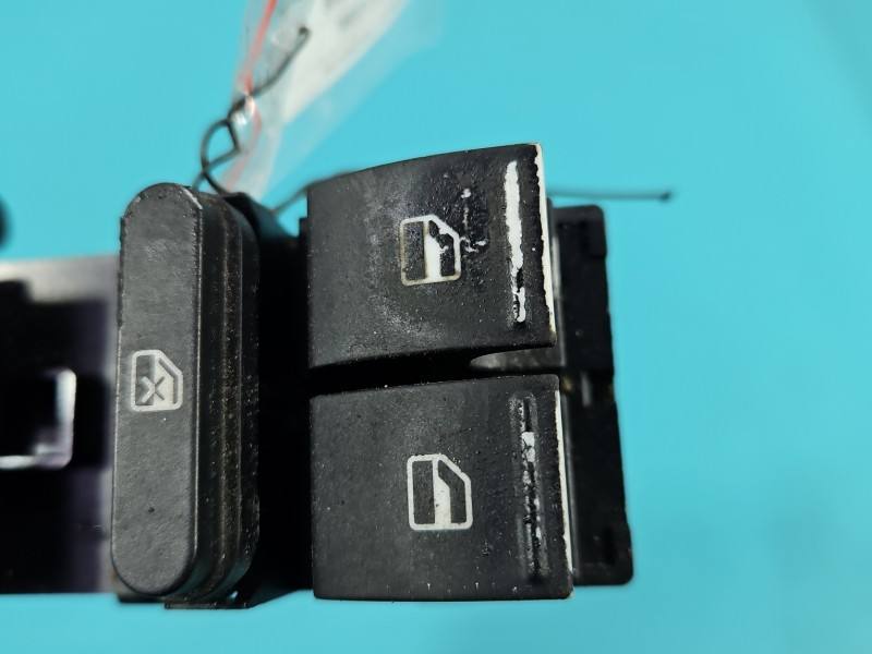 Блок кнопок склопідйомників Skoda Octavia 2 1Z0959858A — фото деталі 4