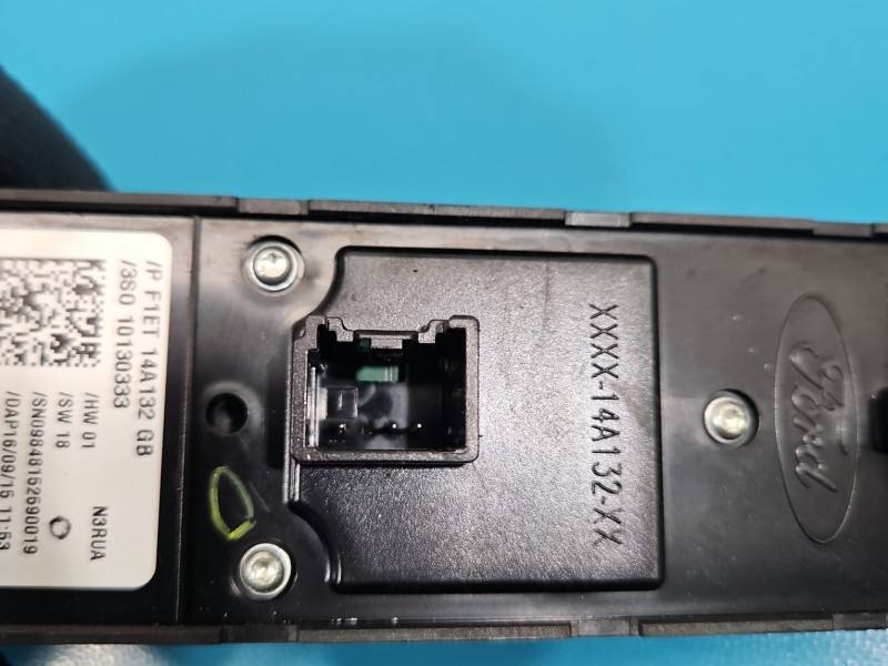Блок кнопок склопідйомників Ford B-Max 3S010130333 — фото деталі 5