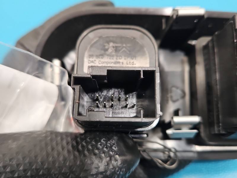Блок кнопок стеклоподъемников Citroen C4 96673722ZD — фото детали 6