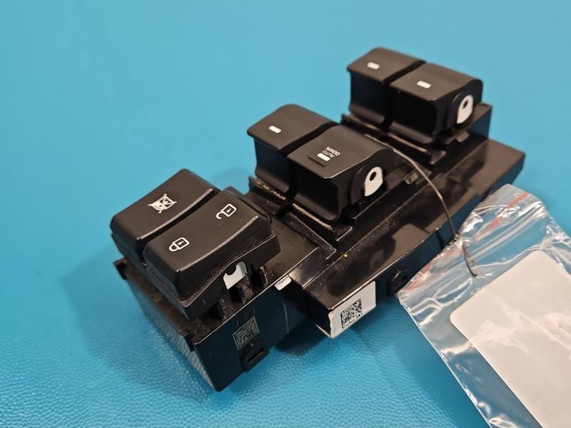 Блок кнопок склопідйомників Hyundai Elantra 299159179