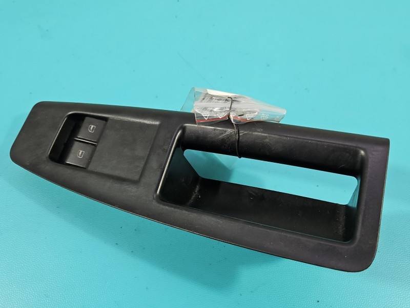 Блок кнопок склопідйомників Volkswagen Polo 6Q1867171