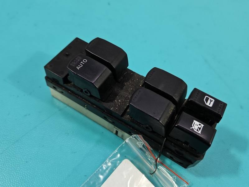 Блок кнопок стеклоподъемников Suzuki Sx4 64J20-0836T — фото детали 3