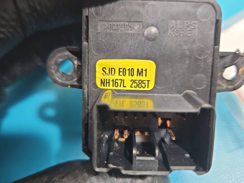 Блок кнопок склопідйомників Honda FR-V SJDE010M1 — фото деталі 4