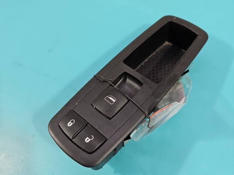 Блок кнопок стеклоподъемников Dodge Journey 04602544AF